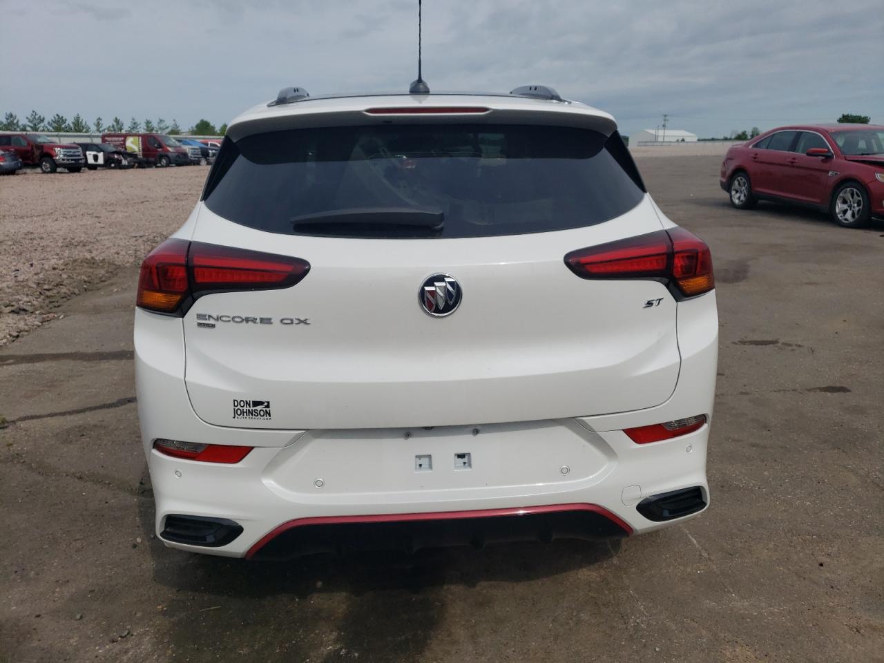 KL4MMGSL8MB061686 2021 Buick Encore Gx Essence