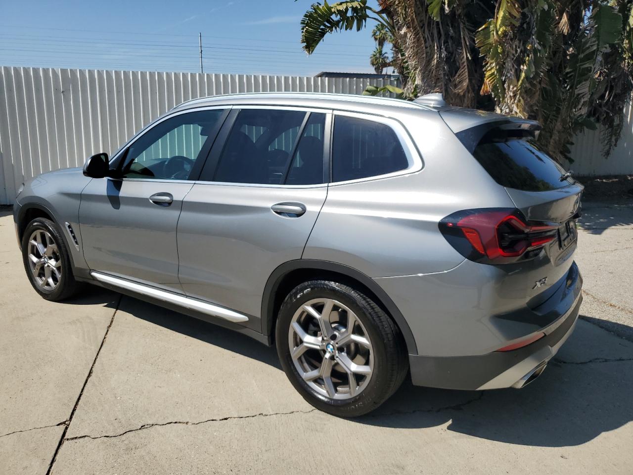 2023 BMW X3 xDrive30I vin: 5UX53DP02P9S17399