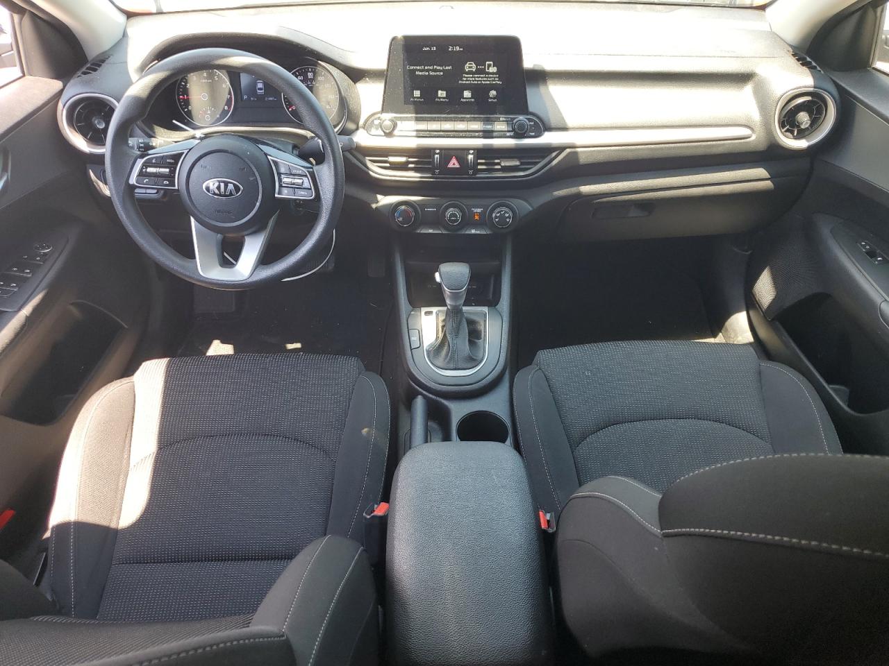 3KPF24AD2ME412009 2021 Kia Forte Fe