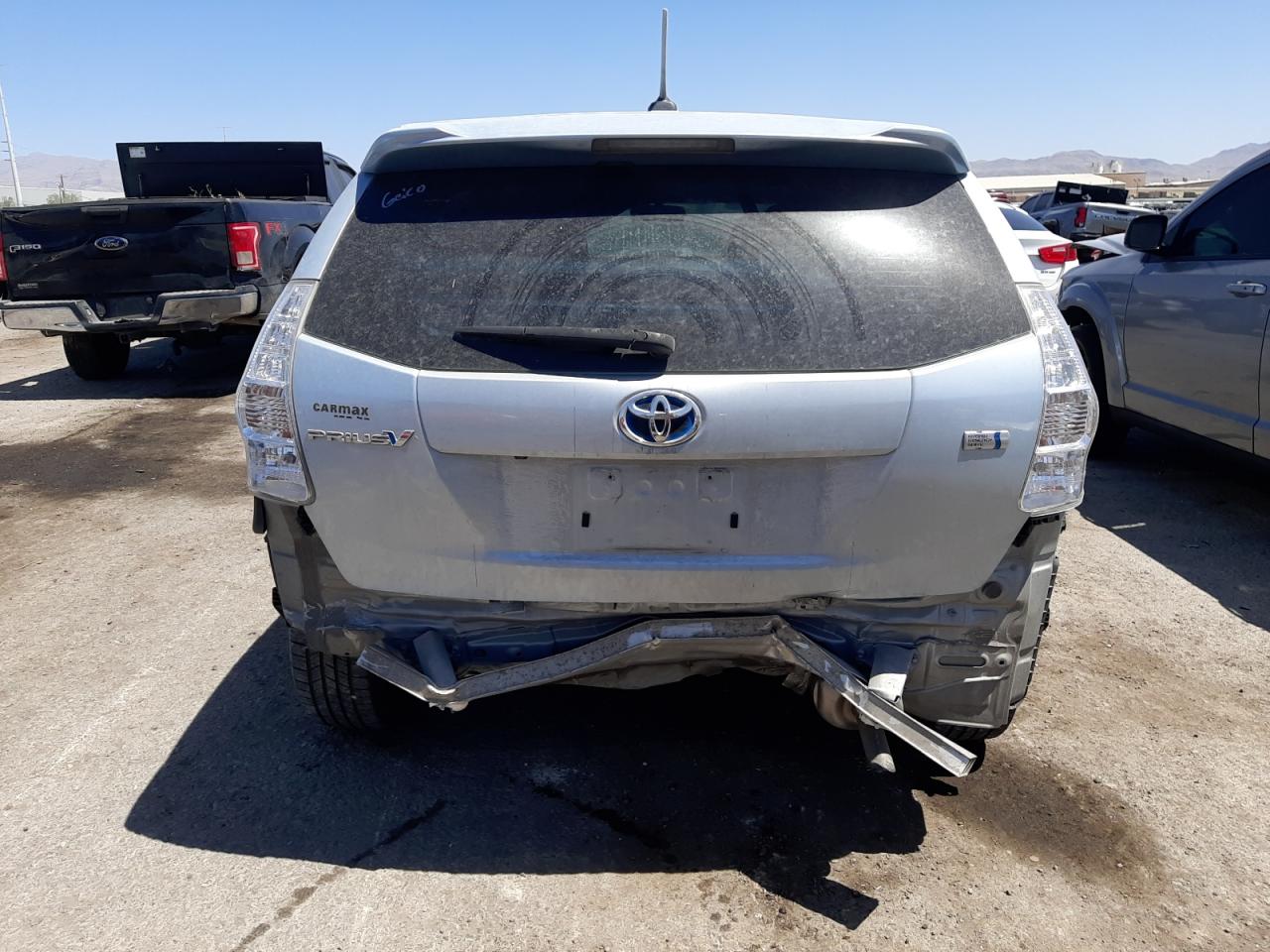 JTDZN3EU9E3323667 2014 Toyota Prius V