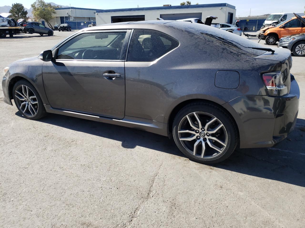 JTKJF5C7XGJ023226 2016 Toyota Scion Tc