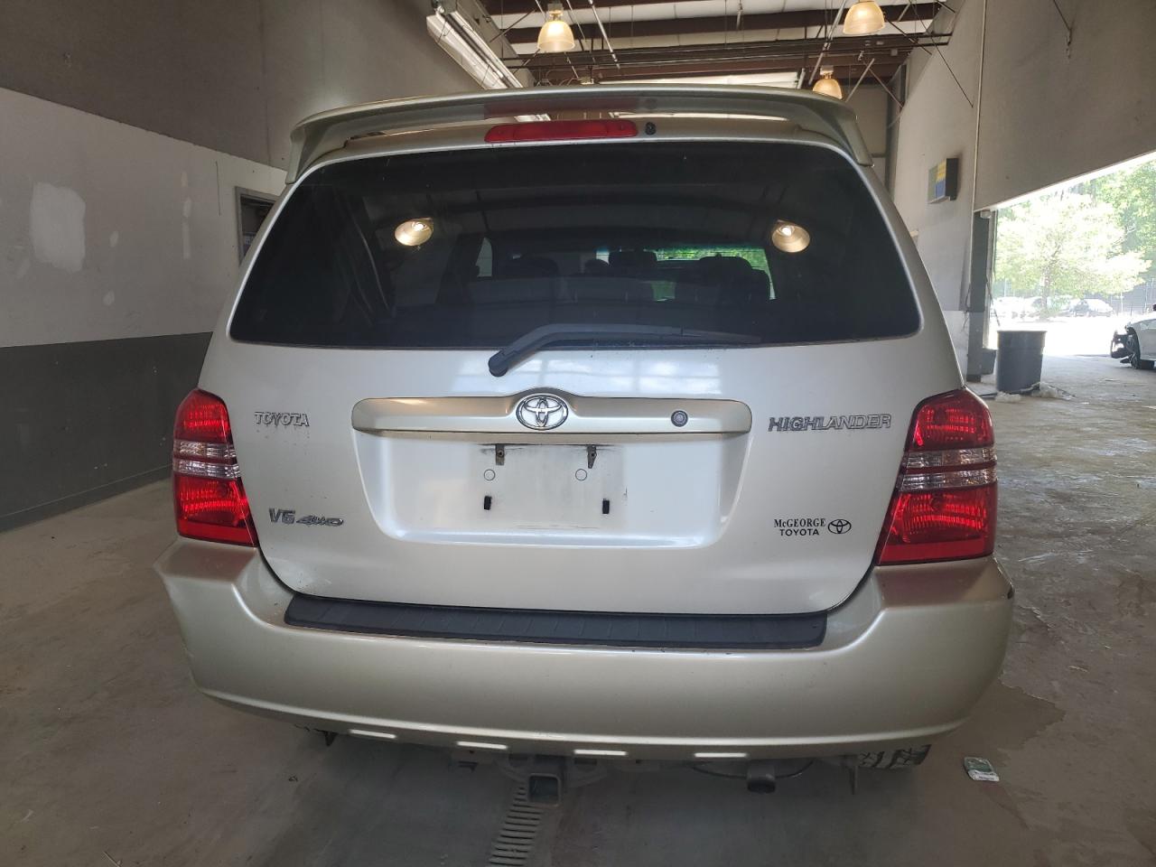 JTEHF21A430102387 2003 Toyota Highlander Limited