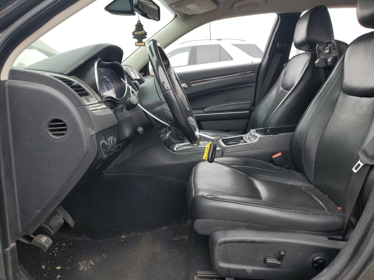 2C3CCAEG1KH693521 2019 Chrysler 300 Limited