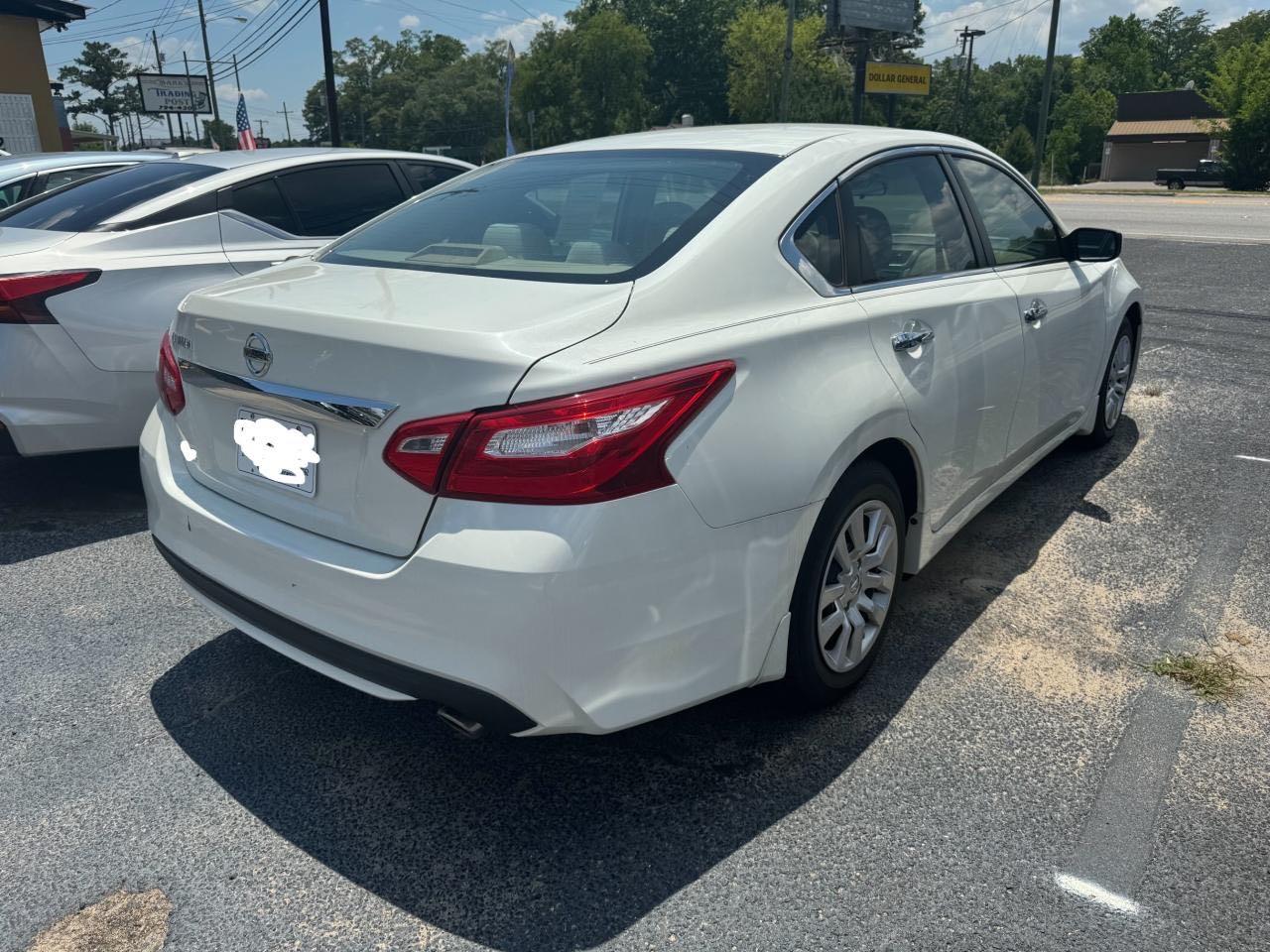 2017 Nissan Altima 2.5 vin: 1N4AL3AP6HN310943