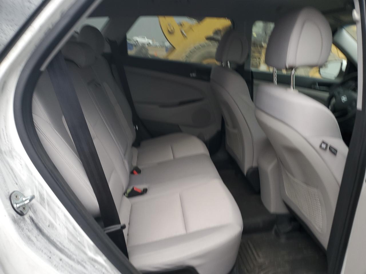 KM8J3CA45HU566914 2017 Hyundai Tucson Limited