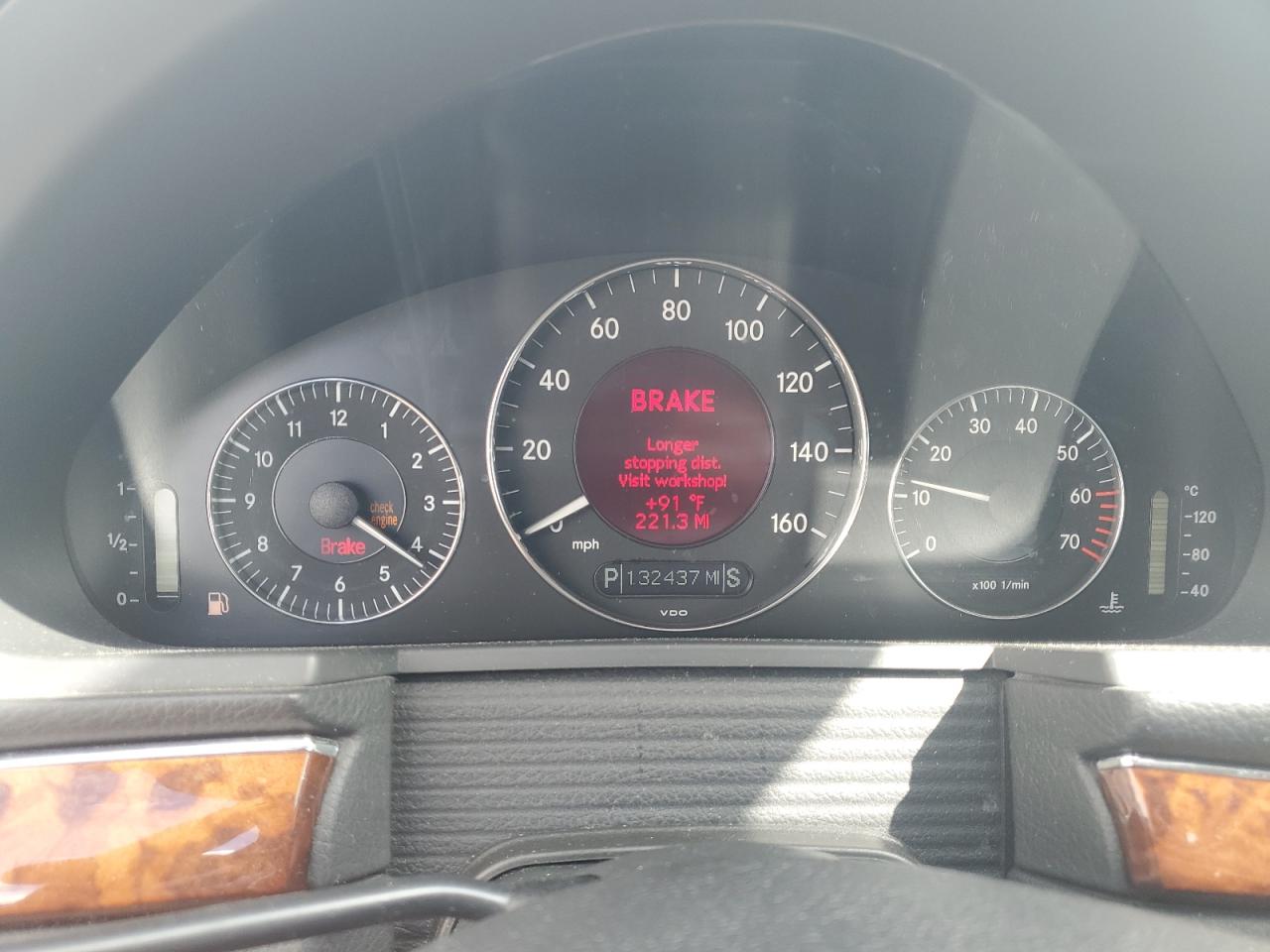 WDBUF65J74A486213 2004 Mercedes-Benz E 320