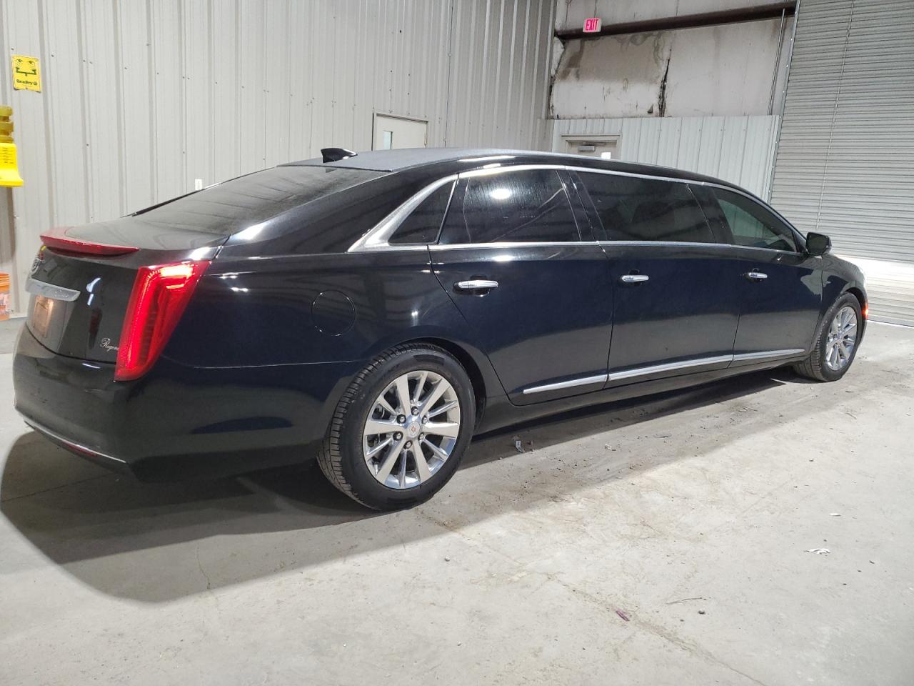 2GEXG6U32F9550386 2015 Cadillac Xts Limousine