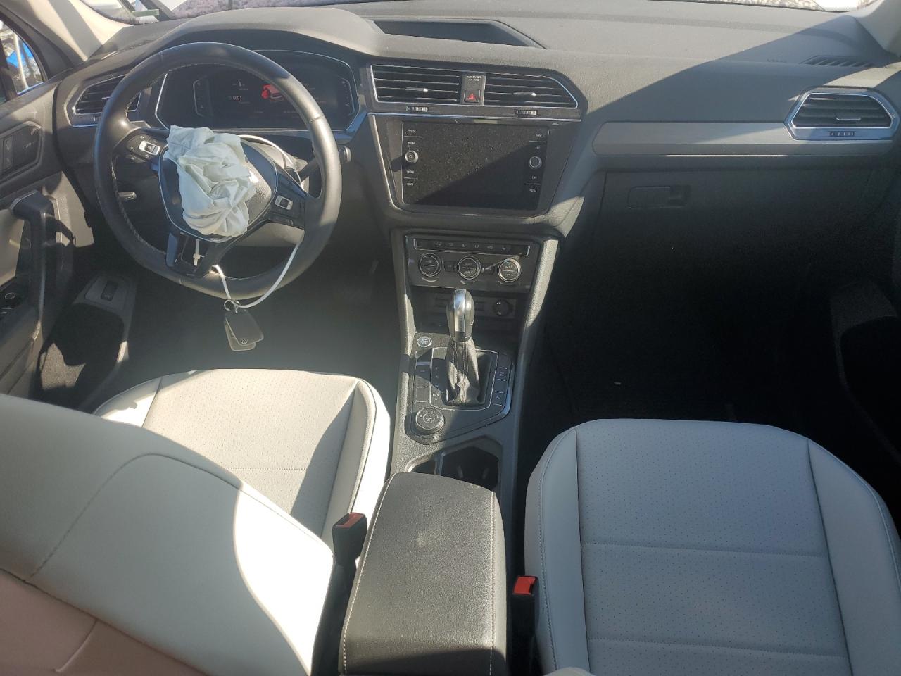 3VV2B7AX7MM019902 2021 Volkswagen Tiguan Se