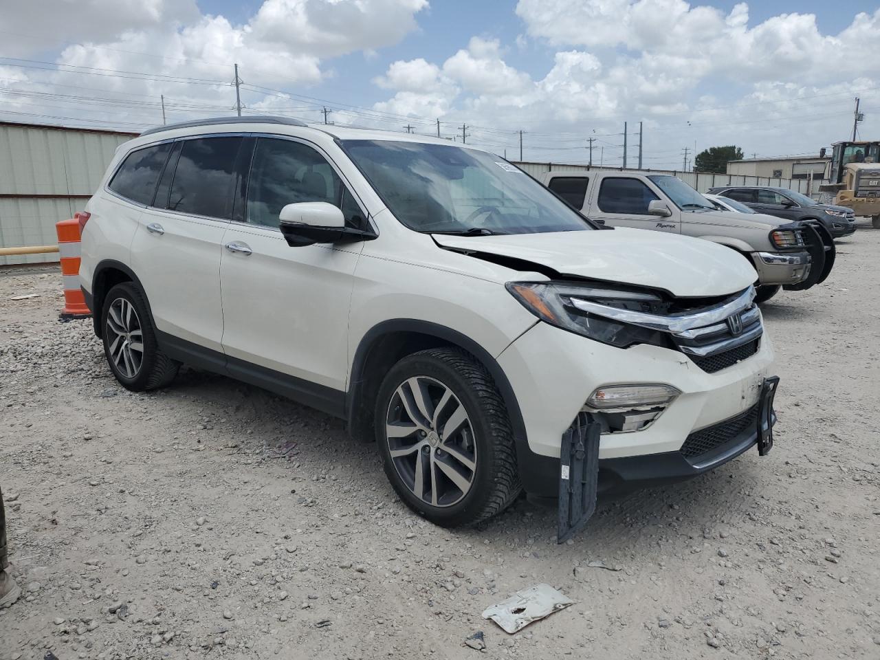 5FNYF5H91HB038335 HONDA PILOT 2017