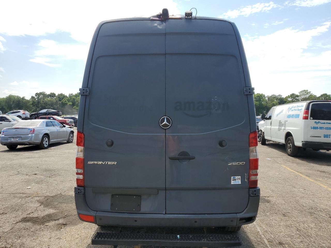 WD3PE7CD8JP634330 2018 Mercedes-Benz Sprinter 2500