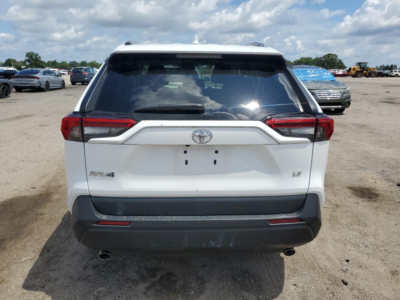 2T3K1RFV4MC104717 2021 Toyota Rav4 Le