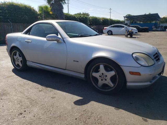 2001 Mercedes-Benz Slk 320 VIN: WDBKK65F81F211639 Lot: 59938724