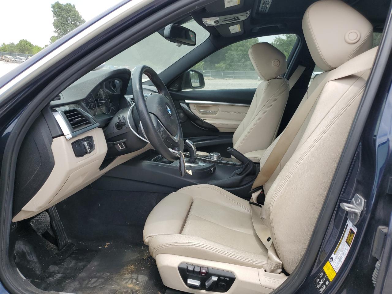 WBA8B7G55GNT14082 2016 BMW 340 Xi