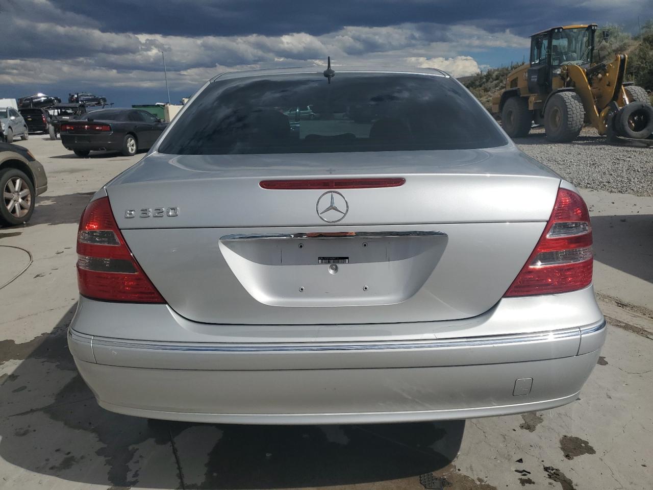 WDBUF65J74A486213 2004 Mercedes-Benz E 320