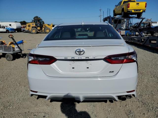 VIN 4T1G11AK3NU070573 2022 Toyota Camry, SE no.6