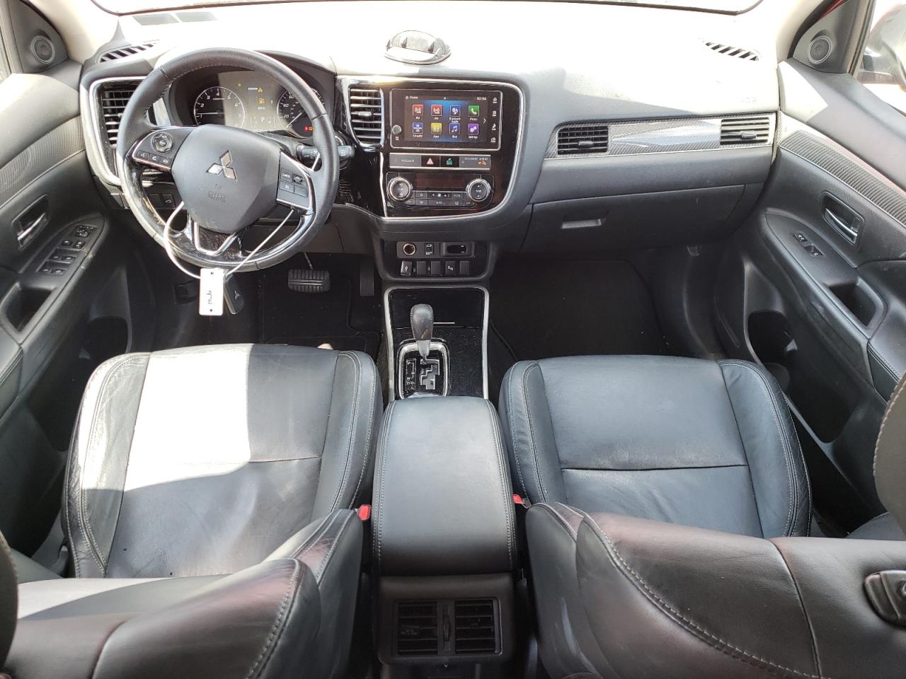 JA4AZ3A32KZ026760 2019 Mitsubishi Outlander Se