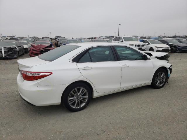 VIN 4T1BF1FKXFU110797 2015 Toyota Camry, LE no.3