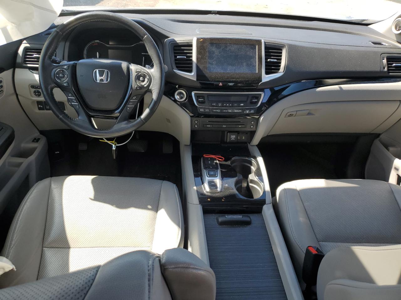 5FNYF6H01HB048516 HONDA PILOT 2017
