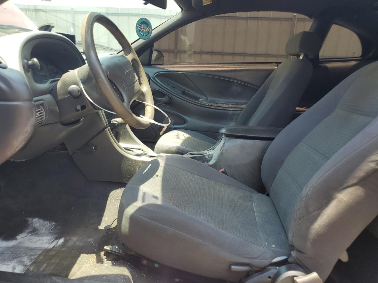 1FAFP40411F192050 2001 Ford Mustang