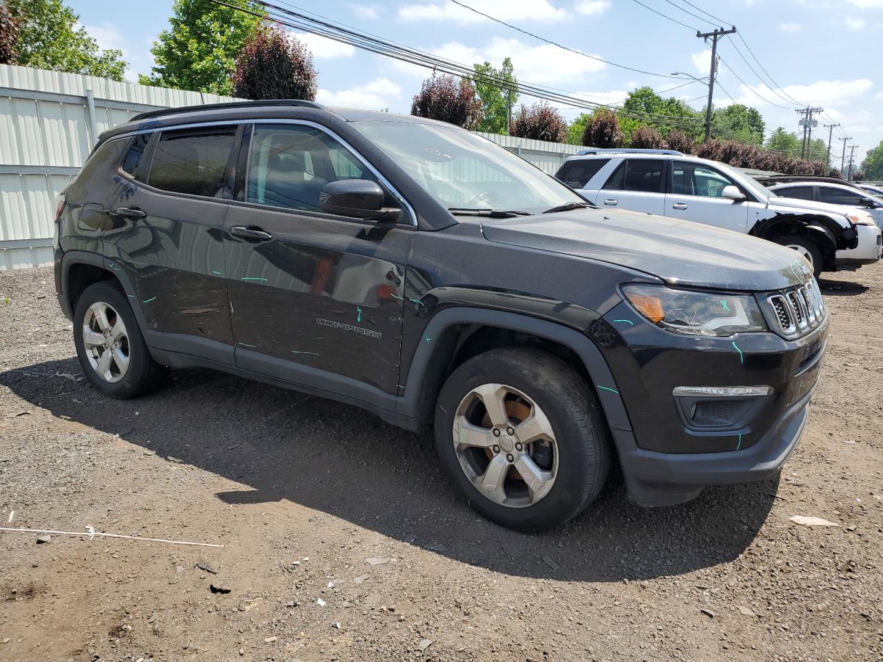 3C4NJDBB3JT176912 2018 Jeep Compass Latitude