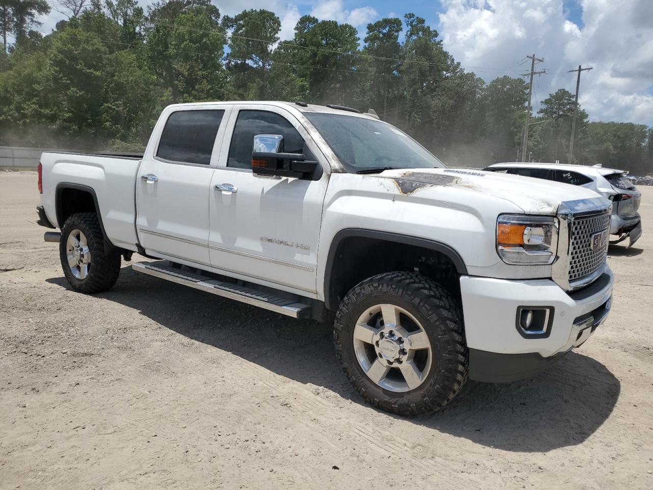 1GT12UE80GF216037 2016 GMC Sierra K2500 Denali