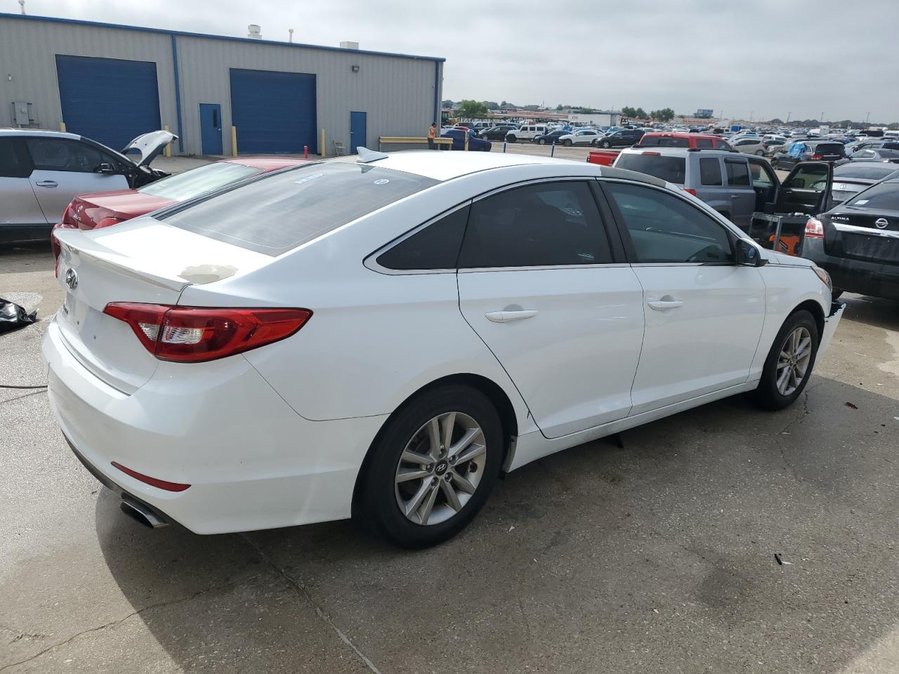 5NPE24AF2HH516160 2017 Hyundai Sonata Se