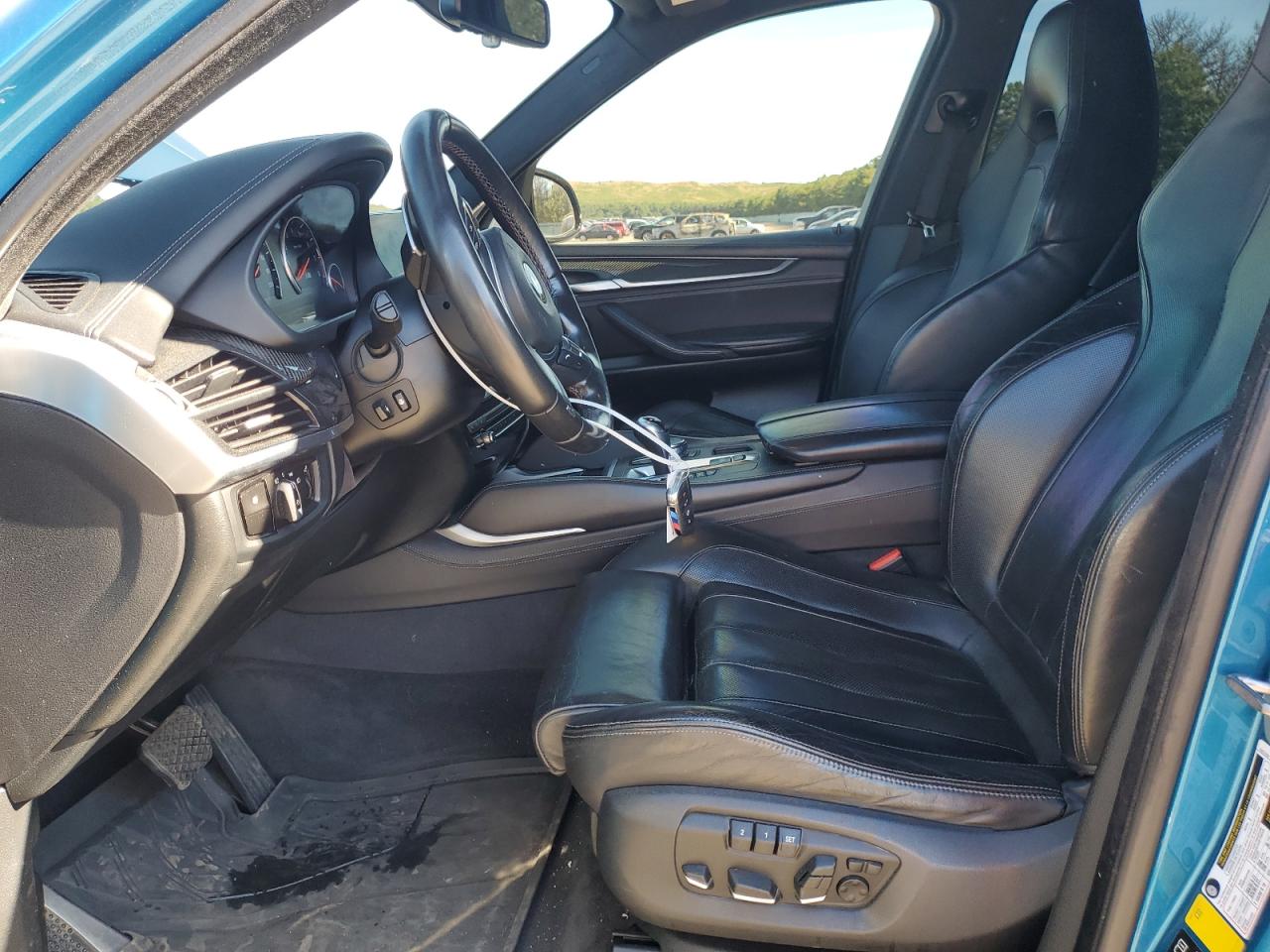 5YMKT6C34H0U39102 2017 BMW X5 M