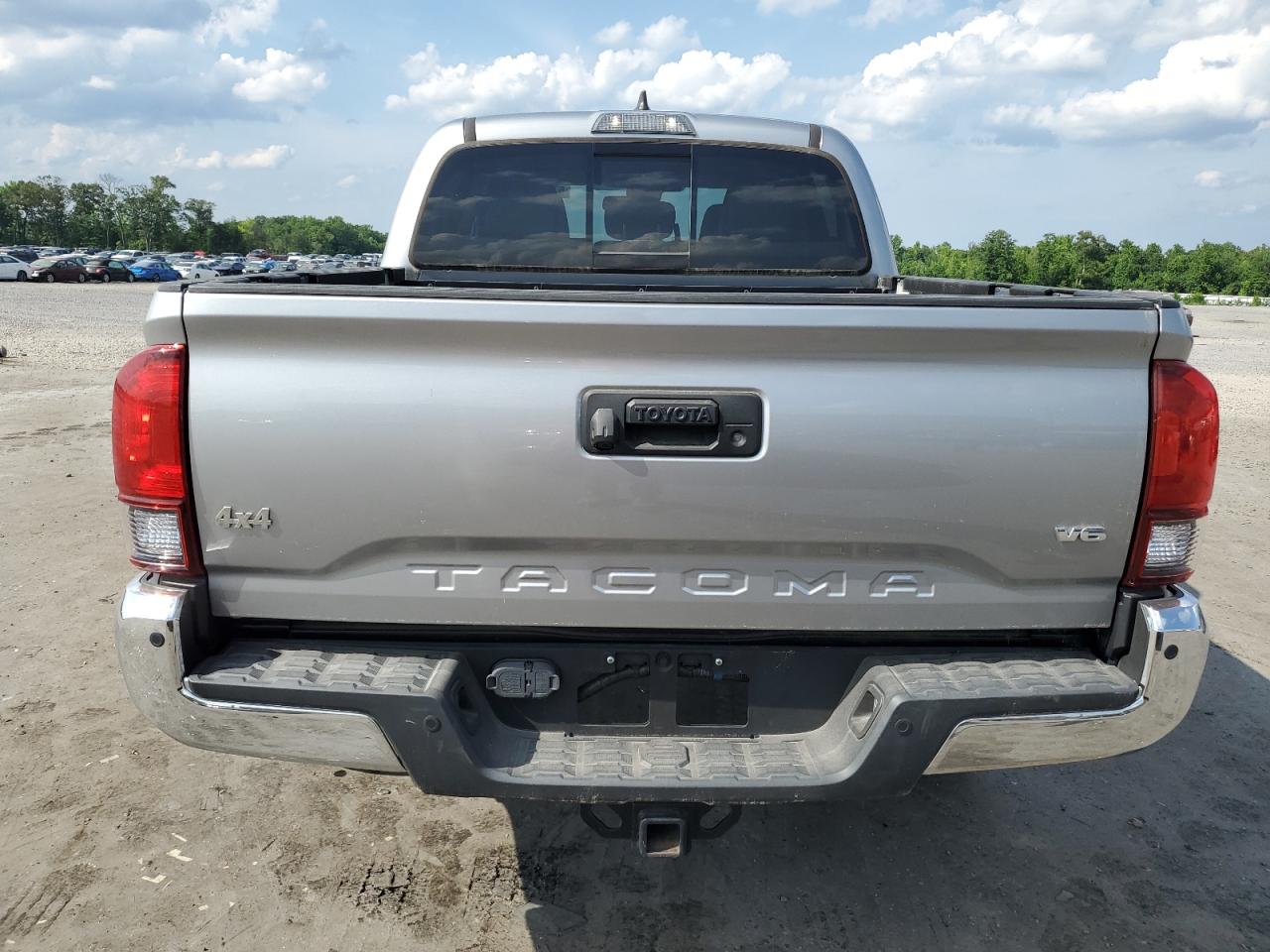 5TFAX5GN5HX094443 2018 Toyota Tacoma Double Cab