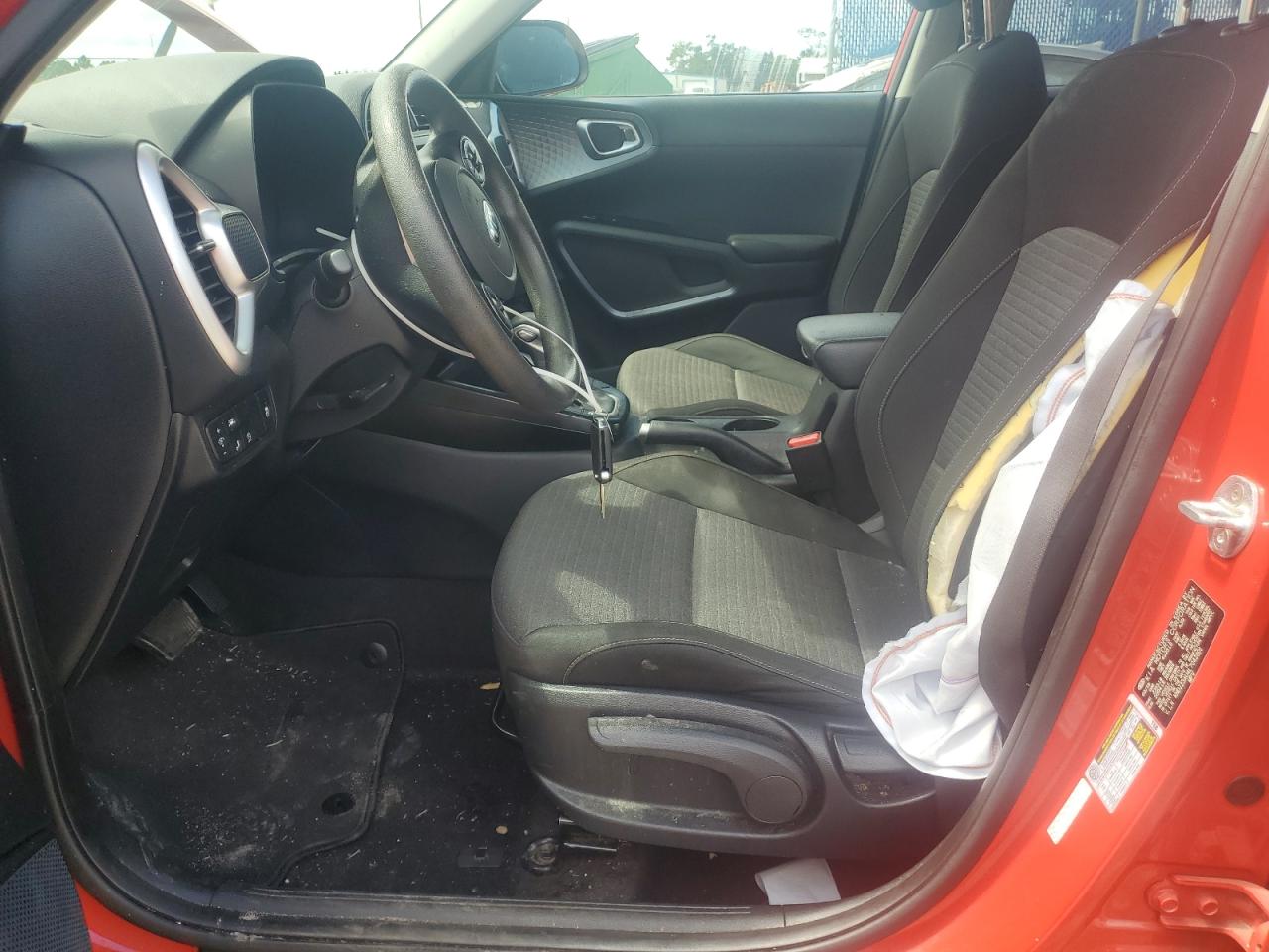 KNDJ23AU4L7042801 2020 Kia Soul Lx