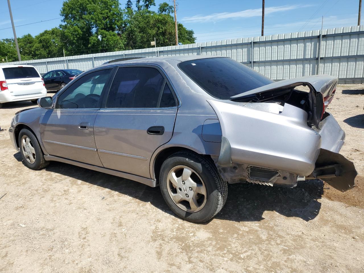 1HGCG5656YA008166 2000 Honda Accord Ex