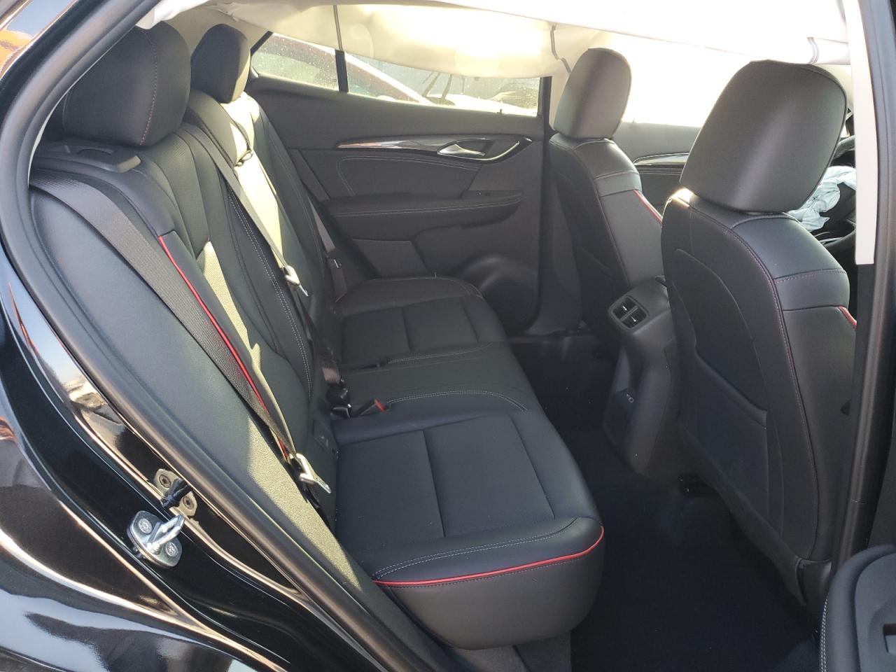 LRBFZPR40PD198546 2023 Buick Envision Essence