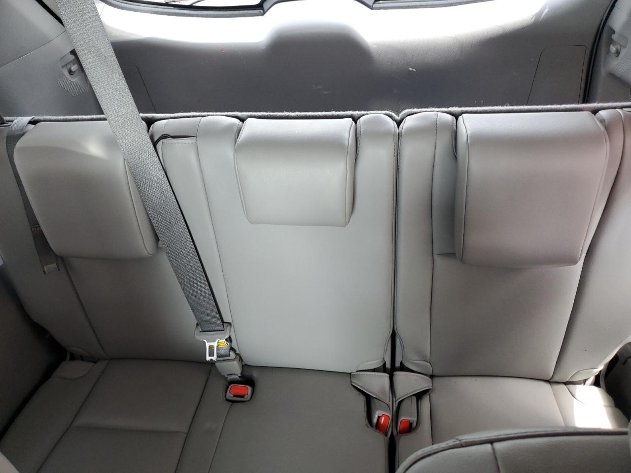 5TDJZRFH7KS930845 2019 Toyota Highlander Se