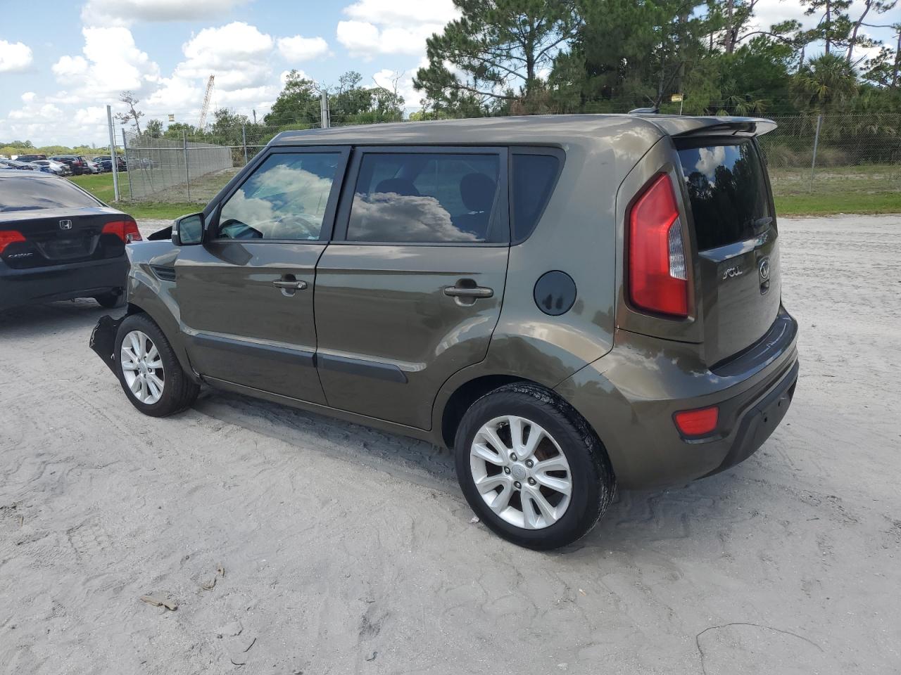 KNDJT2A63D7502928 2013 Kia Soul +