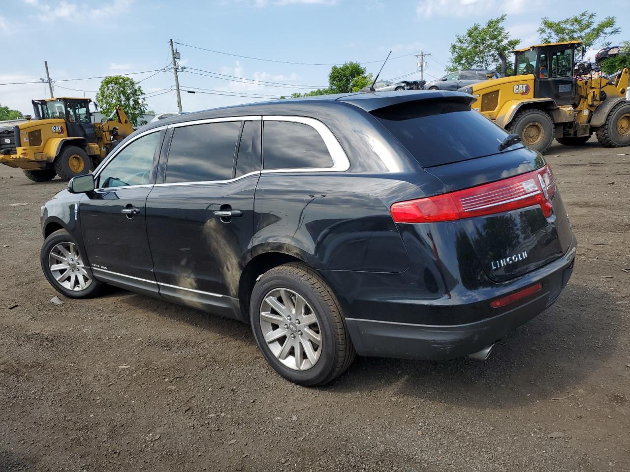 2016 Lincoln Mkt vin: 2LMHJ5NK4GBL01984