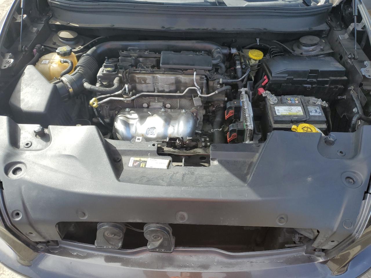 1C4PJLCB9GW272418 2016 Jeep Cherokee Latitude