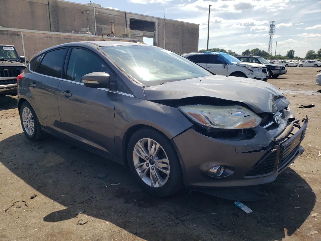 1FAHP3M2XCL371798 2012 Ford Focus Sel