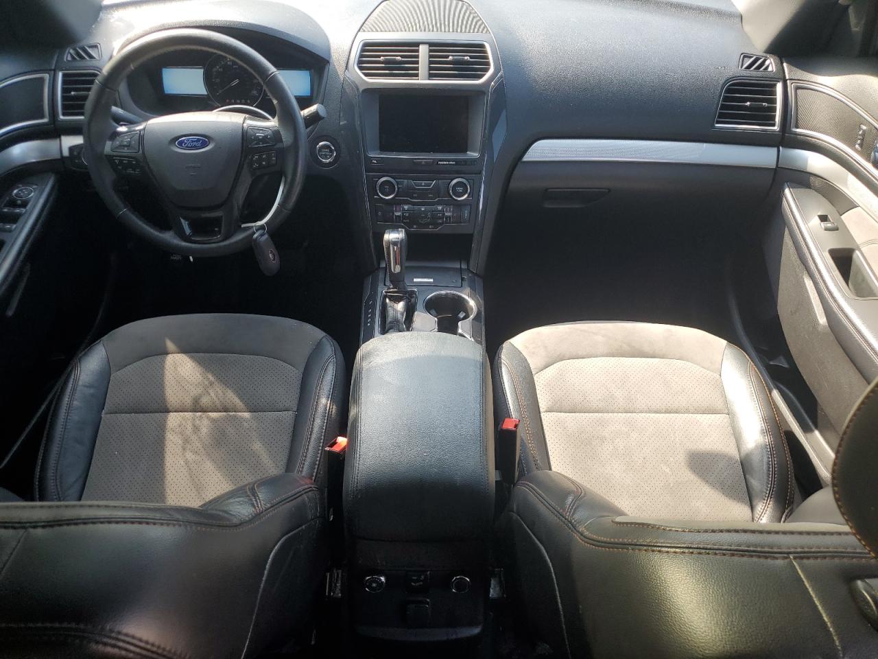 1FM5K8D89HGE41221 2017 Ford Explorer Xlt