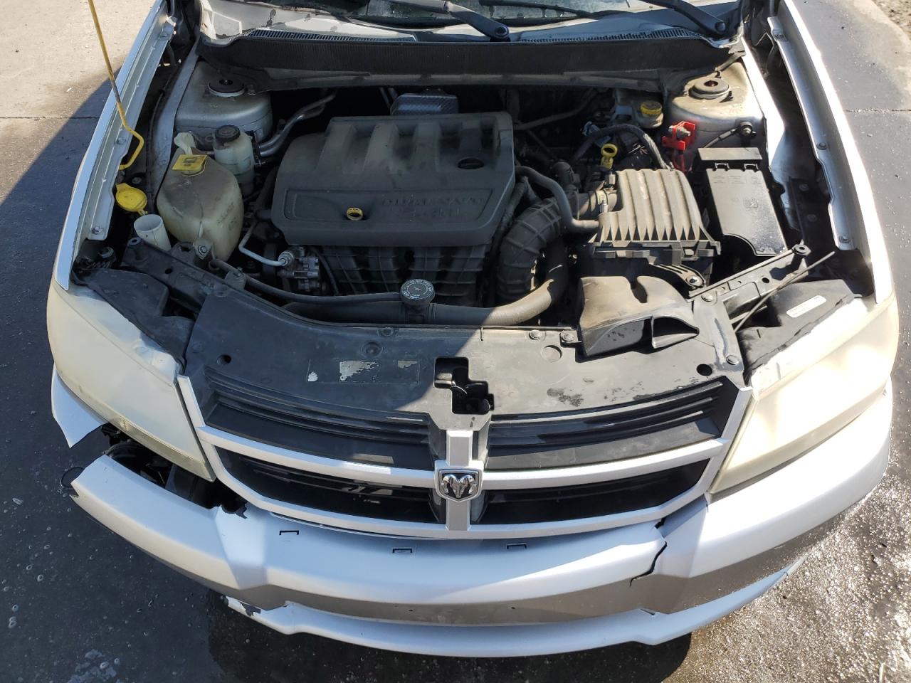 1B3LC46J38N213682 2008 Dodge Avenger Se