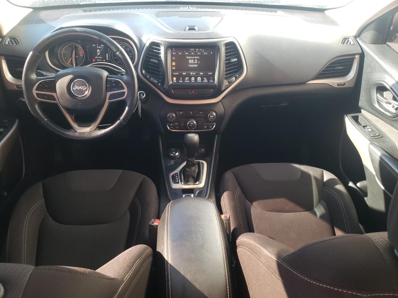 1C4PJMCB2HW639568 2017 Jeep Cherokee Latitude