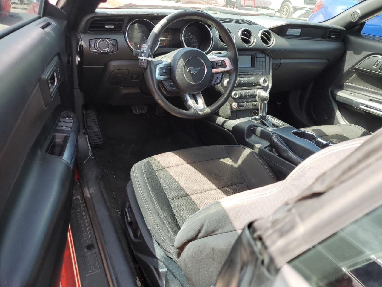 1FATP8EM2F5323597 2015 Ford Mustang