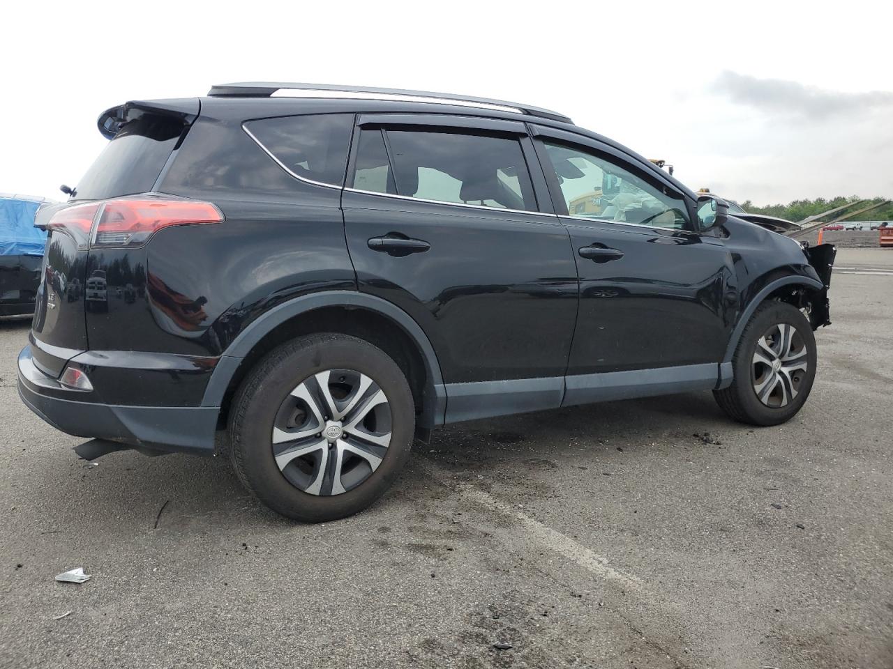2T3BFREV8JW761498 TOYOTA RAV4 2018