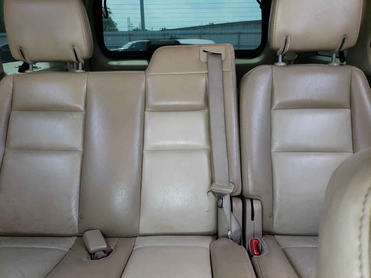 1FMEU7EE0AUA39961 2010 Ford Explorer Eddie Bauer