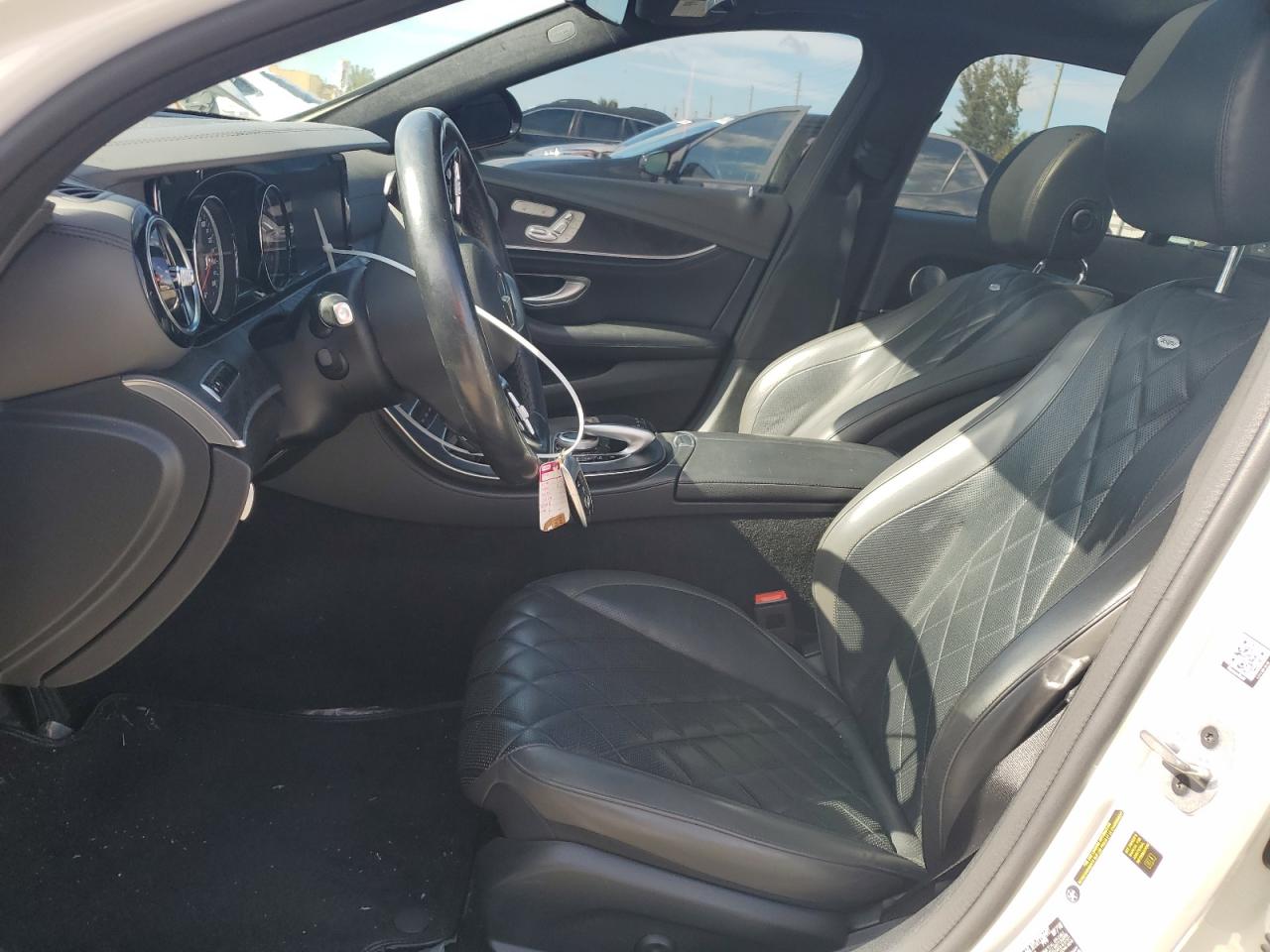 WDDZF4JB0KA519792 2019 Mercedes-Benz E 300