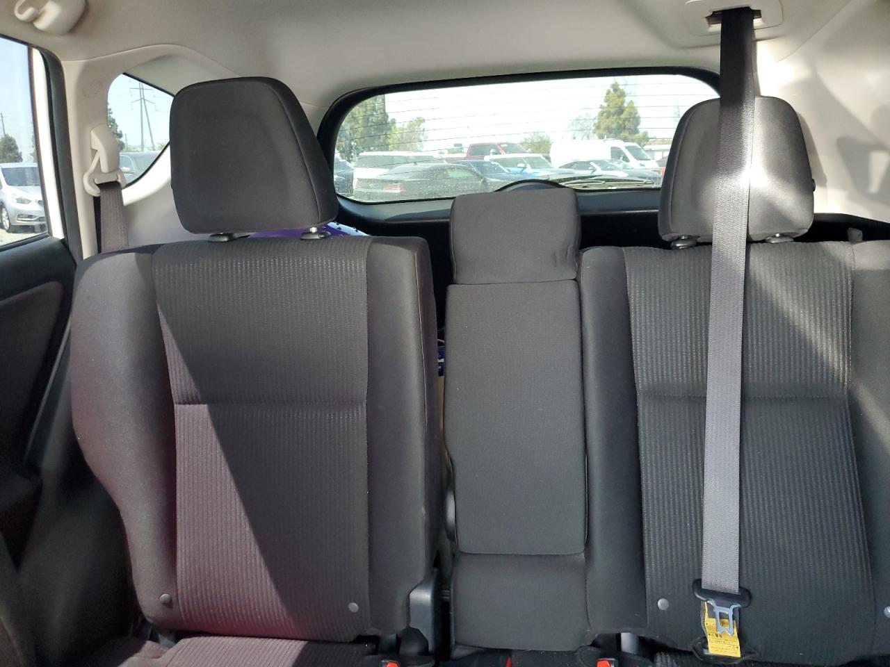 JTMZFREV1HJ114786 2017 Toyota Rav4 Le