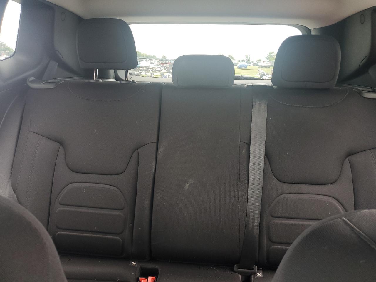 ZACNJBBBXKPK74930 2019 Jeep Renegade Latitude