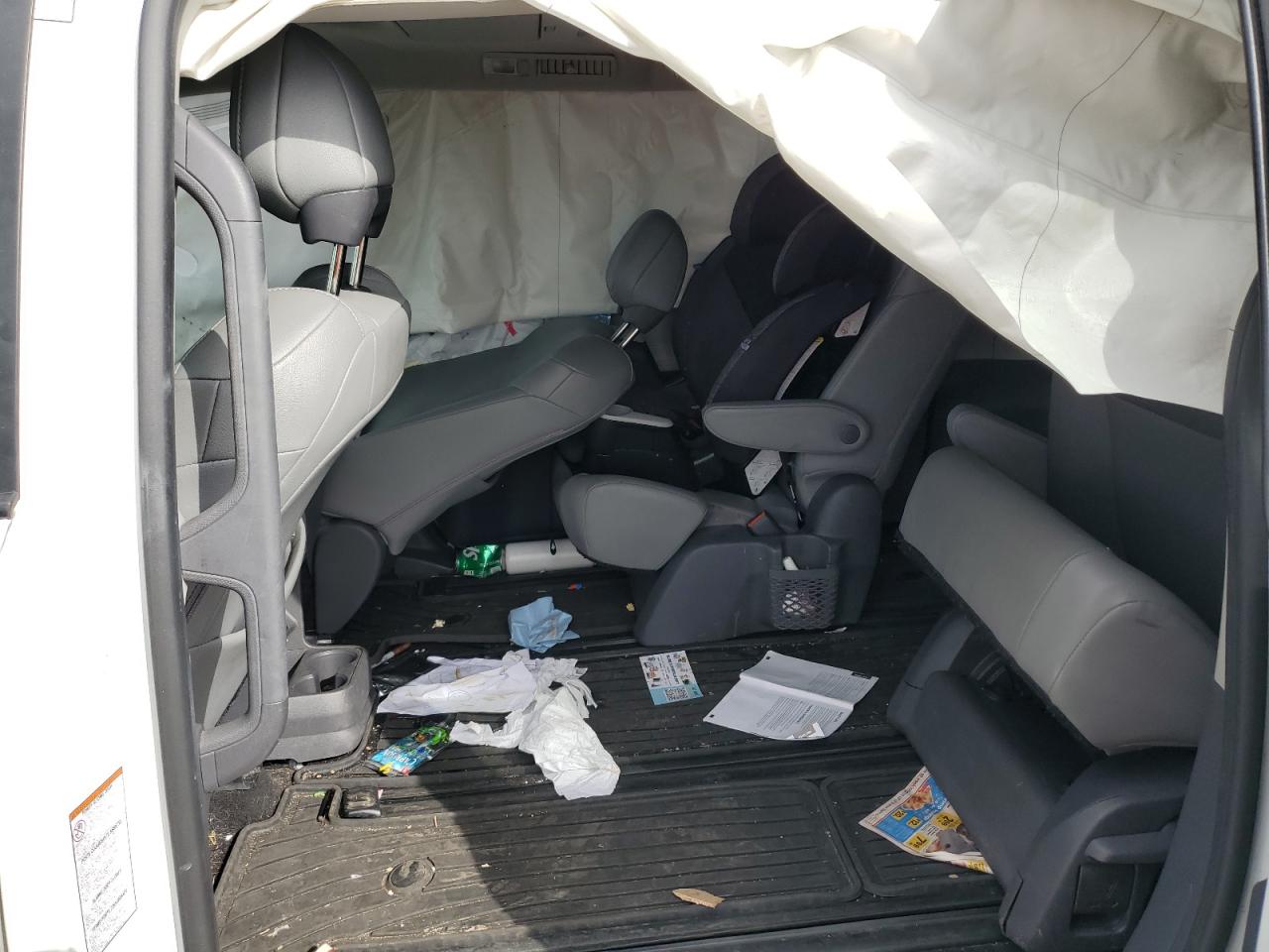 5TDJSKFC8MS021449 2021 Toyota Sienna Xle