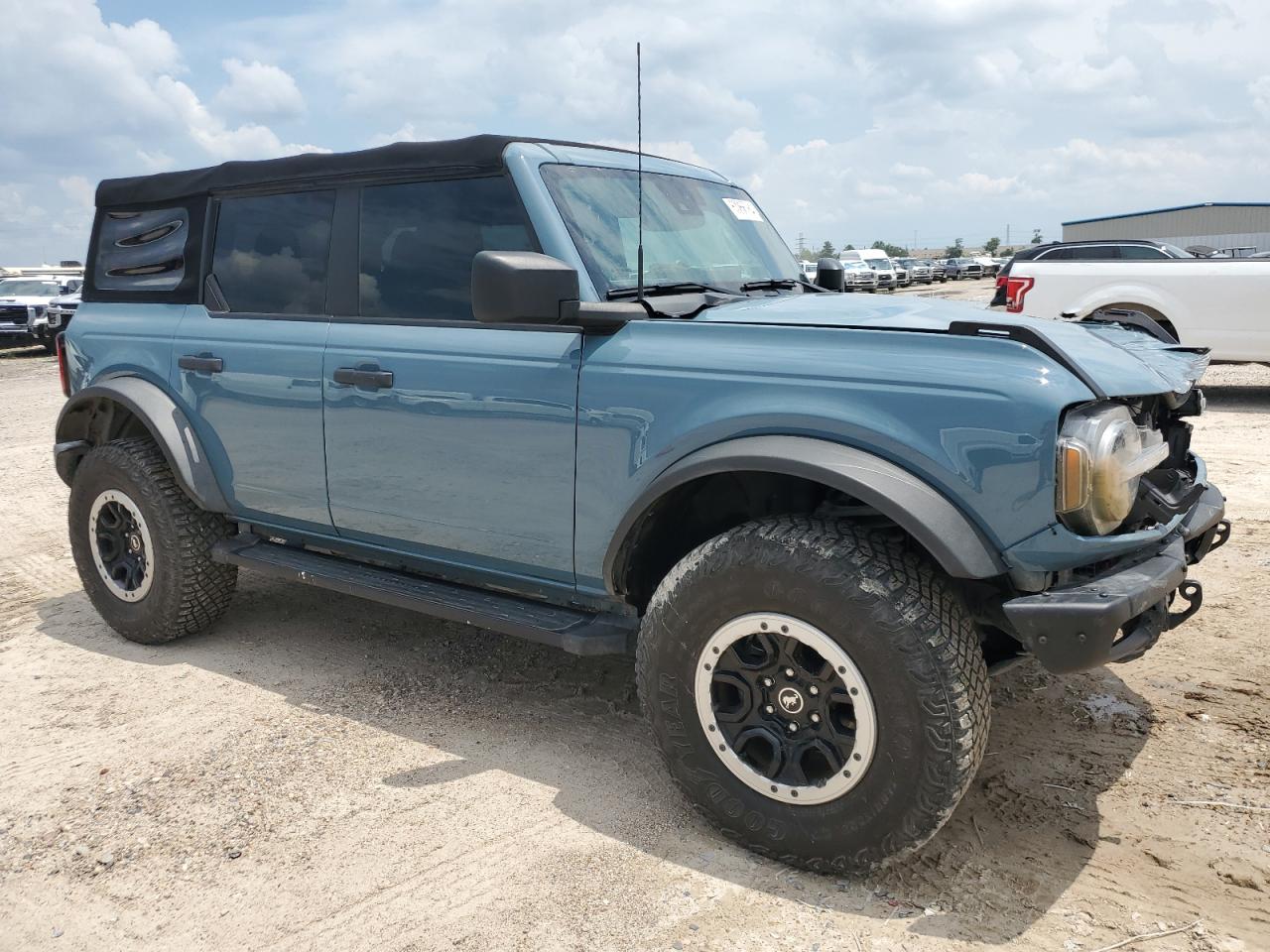 2021 Ford Bronco Base vin: 1FMEE5DP0MLA64390