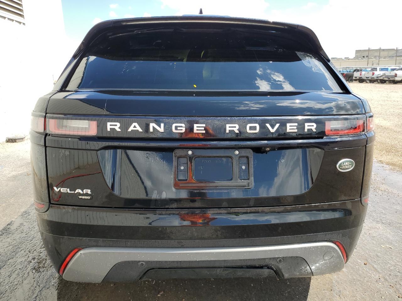 SALYA2RX5JA752227 2018 Land Rover Range Rover Velar