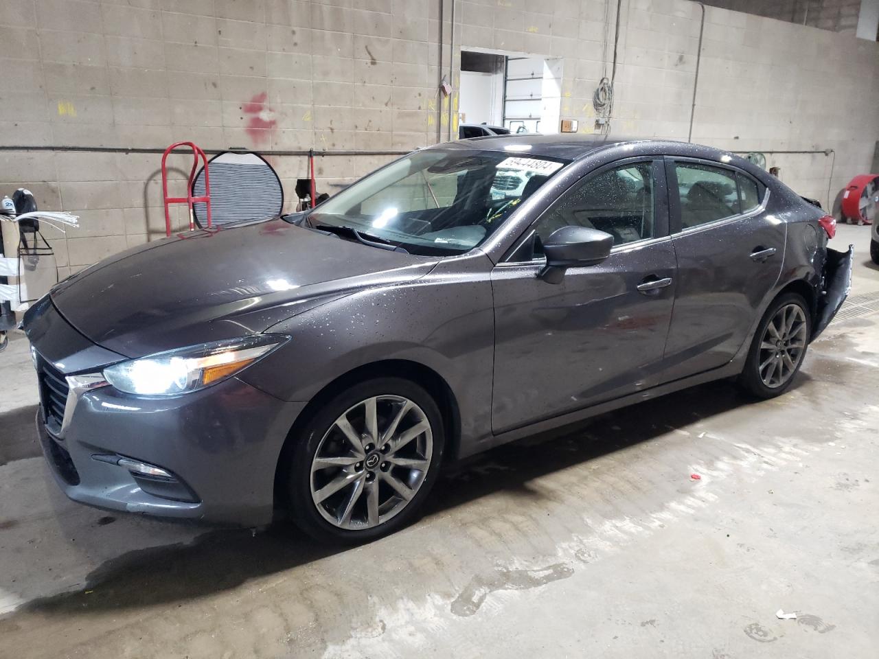 3MZBN1V35JM185032 2018 Mazda 3 Touring