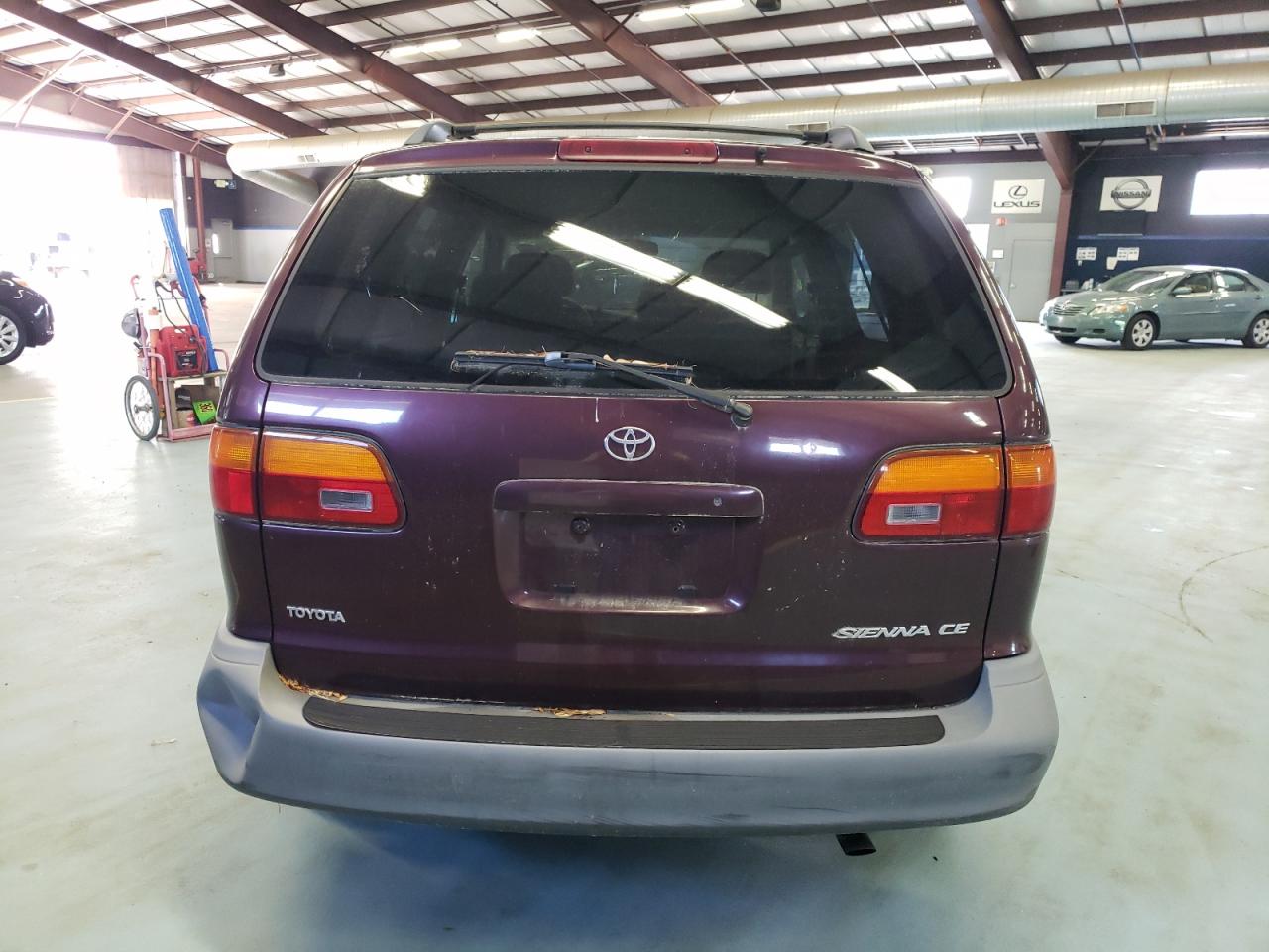 4T3GF19C7XU126197 1999 Toyota Sienna Ce